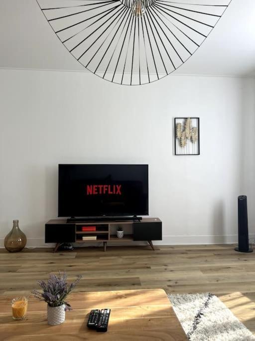 Appartement Cosy Et Lumineux Avec Parking Gratuit กอลมาร์ ภายนอก รูปภาพ